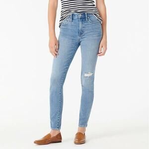 J Crew Toothpick Light Wash Distressed Skinny Jeans - Size 26 - Mid Rise Stretch